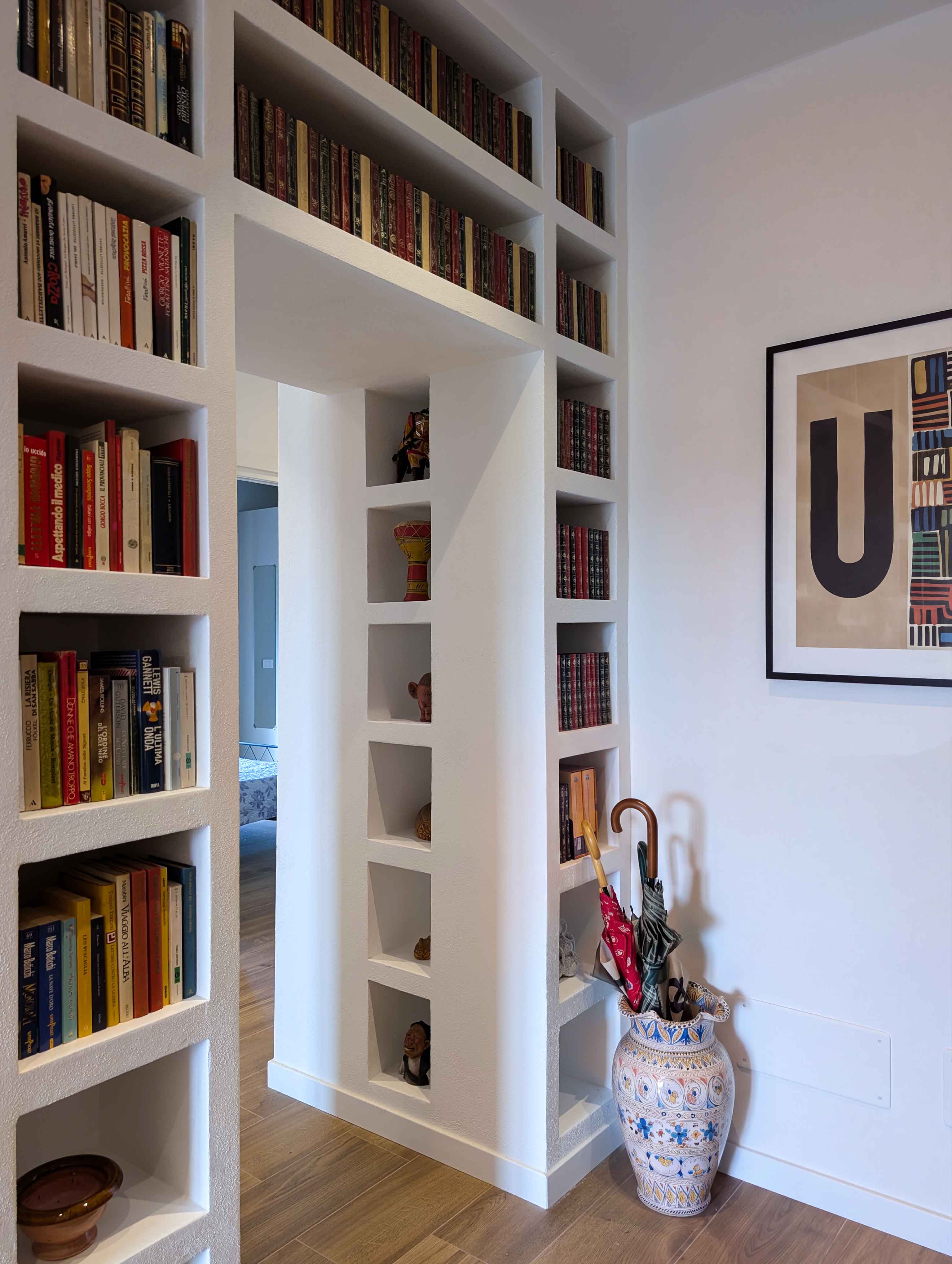 Dettaglio libreria su misura