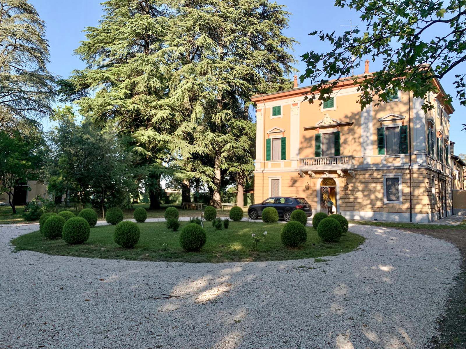 Villa MO, spazio esterno